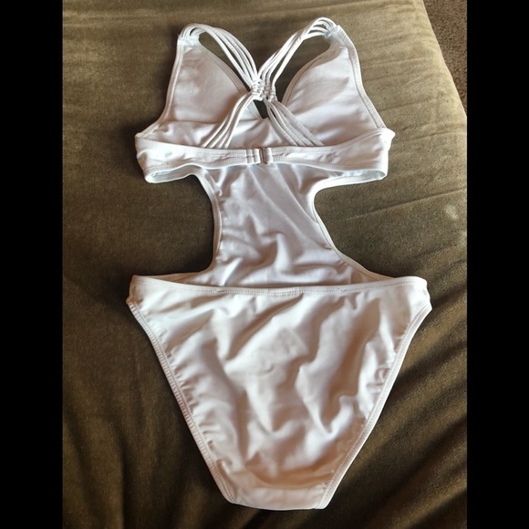 Wet Seal White One Piece Print Size S - Picture 3 of 7